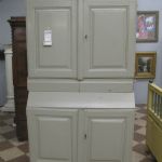 571 5284 CUPBOARD